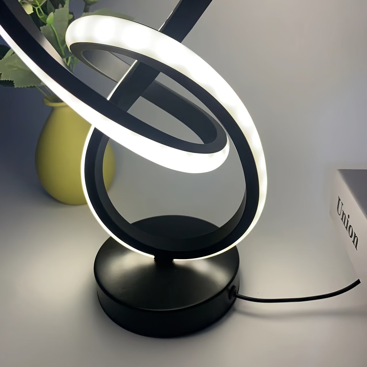 Modern Creative Spiral USB LED Desk Lamp For Bedroom And Office